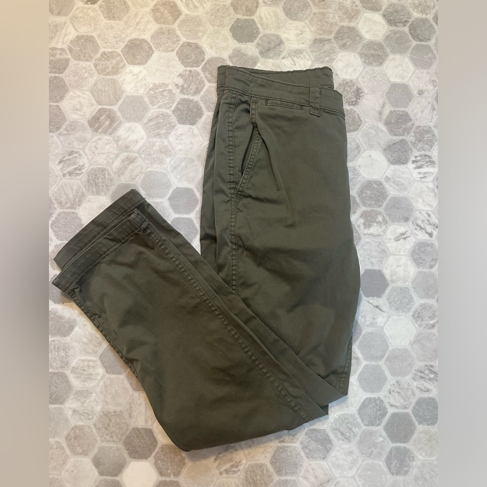Green slim fit chino pants